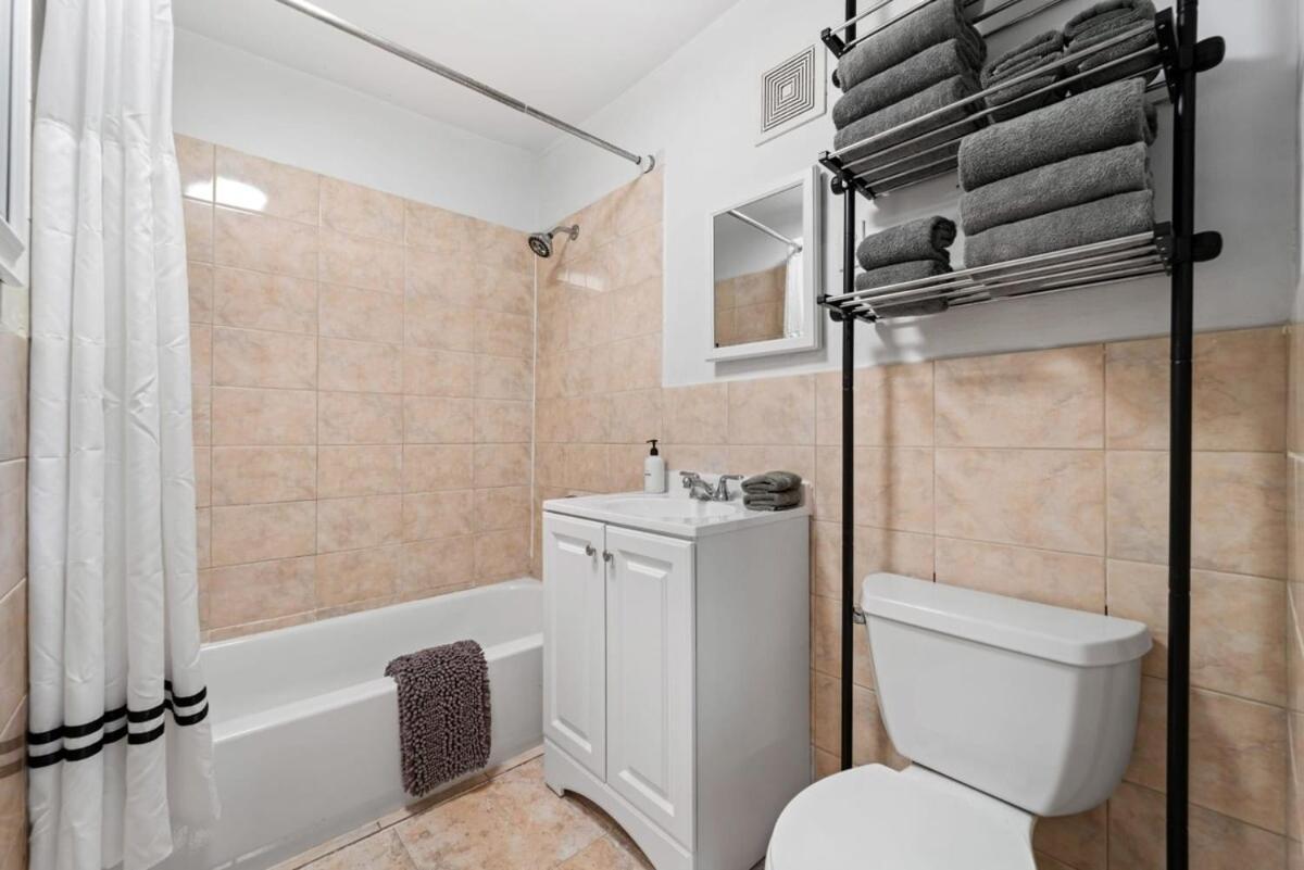 Convenient 2br - Walking Distance To Times Square Apartamento *